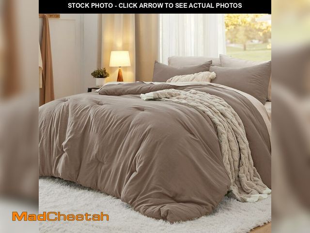Lot 74-12433469 - Bedsure King Size Comforter Set, Brown Soft Prewashed Bedding for All Seasons, 3 Pieces GentleSoftÃ¢...