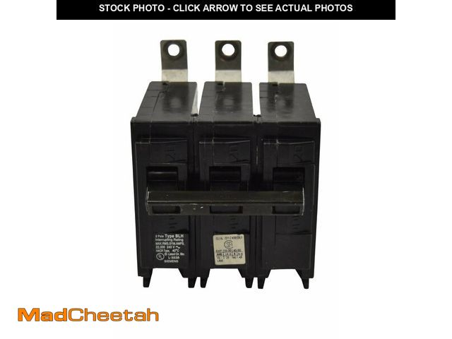 Lot 74-14074155 - SIEMENS B330 30-Amp Three Pole 240-Volt 10KAIC Bolt in Breaker, Black - USED