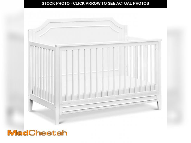 Lot 74-12256579 - DaVinci Chloe Regency 4-in-1 Convertible Crib in White Greenguard Gold Certified - UNUSED
