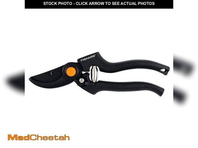 Lot 74-14242298 - Fiskars 11 in. Steel Blade PRO Fibercomp Bypass Hand Pruning Shears - UNUSED