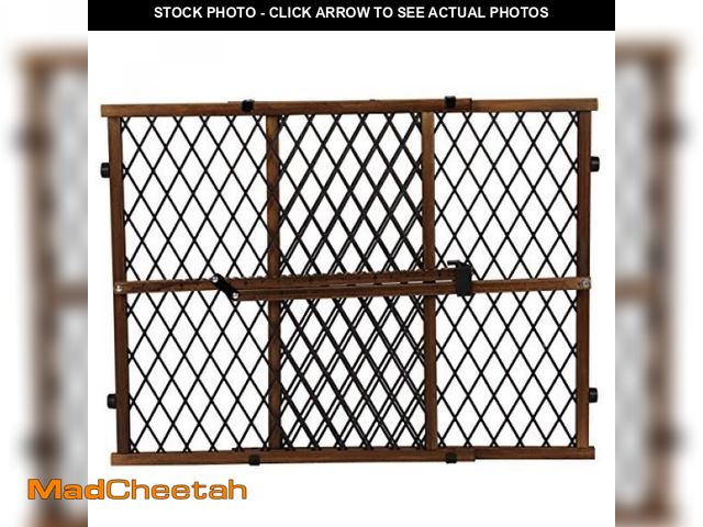 Lot 74-12137674 - Evenflo Position &amp; Lock Baby Gate, Pressure-Mounted, Farmhouse Collection - USED