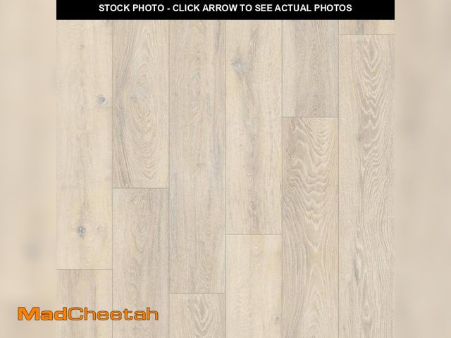 Lot 74-12359813 - TrafficMaster Camden Lake Oak 7 mm T x 8 in. W Laminate Wood Flooring (239 sqft total/ 10 boxes Tota...