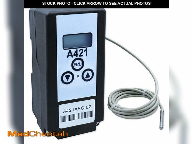 Lot 74-13987520 - A421ABC-02C A421 Series Electronic Temperature Control 120/240VAC with A99BB-200C Temperature Sensor...