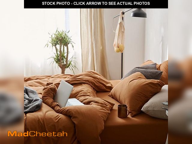 Lot 74-11554667 - Omelas Caramel Pumpkin Duvet Cover Queen Size Burnt Orange Rust Modern Minimalist Style Solid Color ...