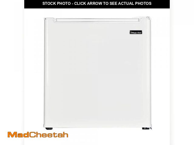 Lot 74-12424780 - Magic Chef 1.7 cu. ft. Freezerless Mini Fridge, White - UNUSED
