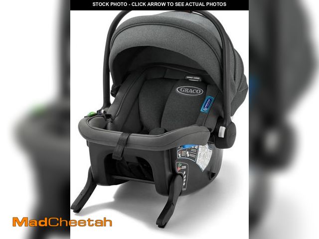 Lot 74-12399820 - Graco Gomax Infant Car Seat, Baseless Car Seat with Canopy, Rear Facing, Lightweight Carseat 4-18-20...