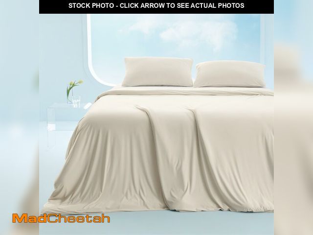 Lot 74-12433443 - Bedsure Duvet Cover Cooling Blanket for Hot Sleepers King Size, Soft &amp; Breathable for Night Swea...