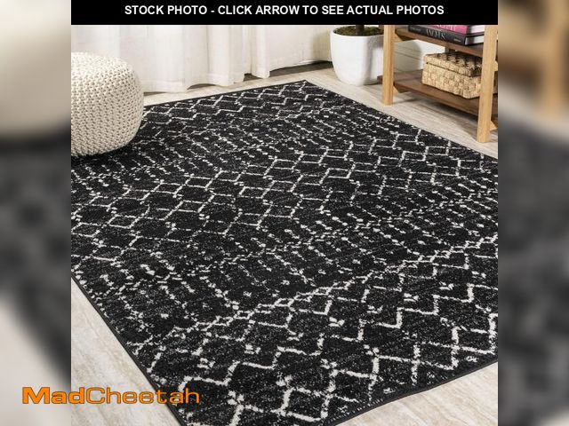 Lot 74-12227363 - JONATHAN Y Boho Vintage Diamond Black/Ivory Indoor Area Rug 9X12 ft, Moroccan Hype for Living Room, ...