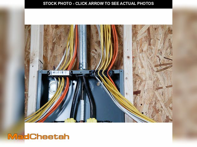 Lot 74-12811424 - Square D Homeline 200a 60-circuit 30-space Indoor Main Breaker Plug-on Neutral Load Center - UNUSED