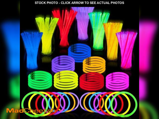 Lot 74-12973818 - JOYIN 800 Pcs 8" Glowsticks, Halloween Supplies Pack, Bracelets Necklaces, Glow in the Dark Party Fa...