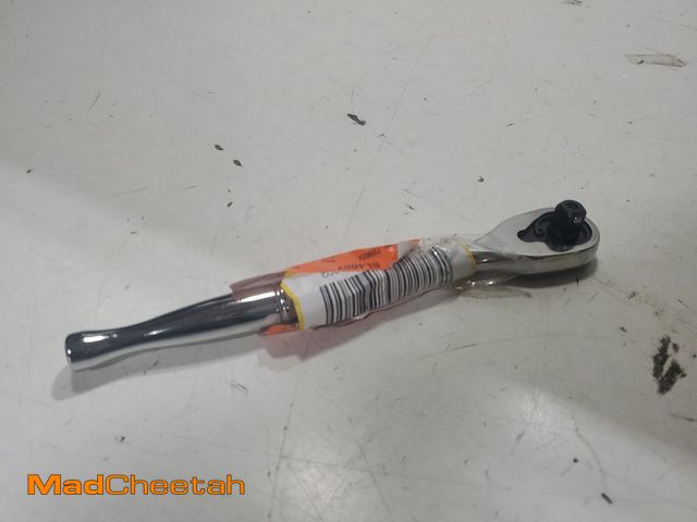 Lot 74-12143361 - Husky 3/8 in. Full Polish 72 Tooth Ratchet - UNUSED
