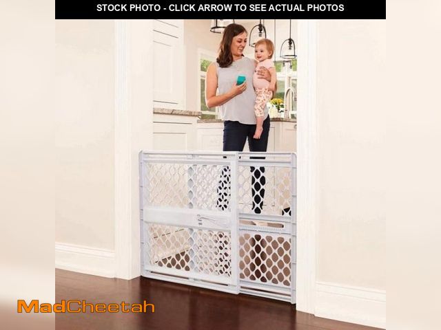 Lot 74-12536205 - Toddleroo by North States 26"-42" Supergate Explorer Baby Safety Gate, Gray Plastic - UNUSED