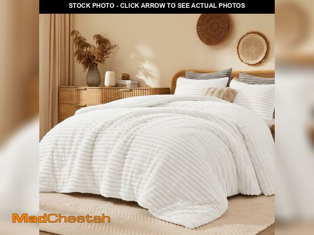 Lot 74-14384414 - Quataly White Full Comforter Set (3-Piece) Ã¢â¬â Cloud-Like Fleece Comforter (82"x86") with 2 Pil...