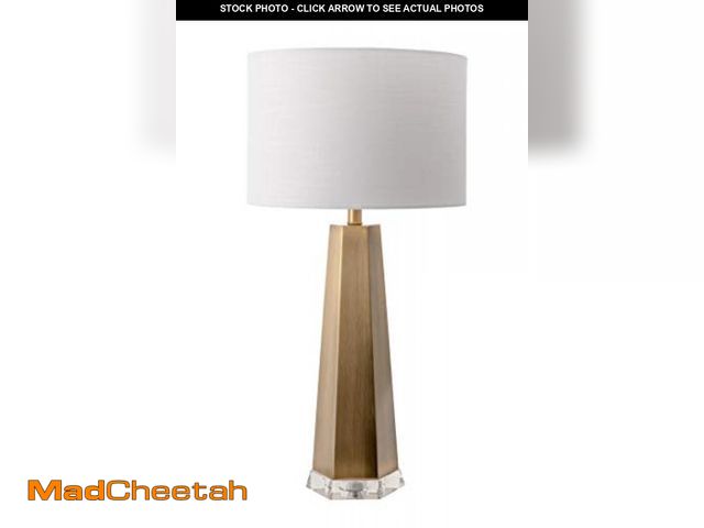 Lot 74-12098397 - nuLOOM Cheyenne 30" Metal Table Lamp - UNUSED