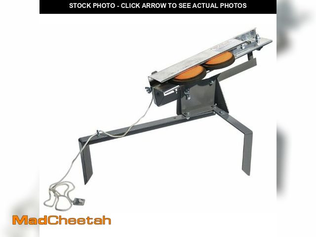 Lot 74-12828750 - Champion Range and Target High Fly String Release Manual Trap for Clay Shooting - UNUSED