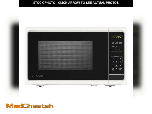 Lot 74-14223659 - Vissani 0.7 cu. ft. 700-Watt Countertop Microwave in White - UNUSED
