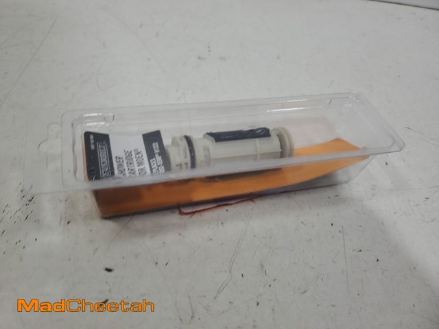 Lot 74-11096894 - Everbilt 4 1/8 in. B-19 Broach Single Lever Cartridge for Moen Replaces 1222 Posi-Temp 52429 - UNUSE...