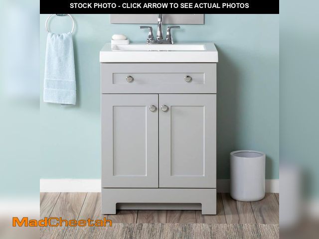 Lot 74-13791983 - (MISSING SINK ) Glacier Bay Everdean 25 in. Single Sink Pearl Gray Bath Vanity - USED