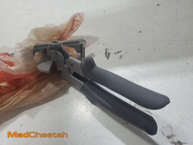 Lot 74-12143424 - RIDGID 4 in. Steel XLT Miter Trim Cutter - UNUSED