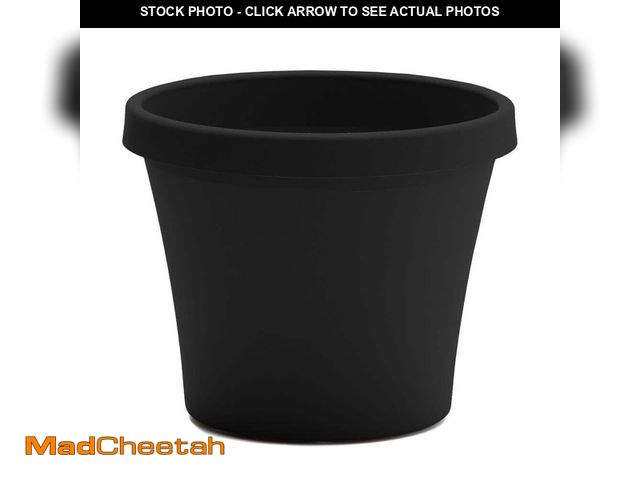 Lot 74-12584557 - *DIRTY/SCRATCHED* Bloem Terra 24 in. Black Plastic Planter *DIRTY/SCRATCHED*  - USED