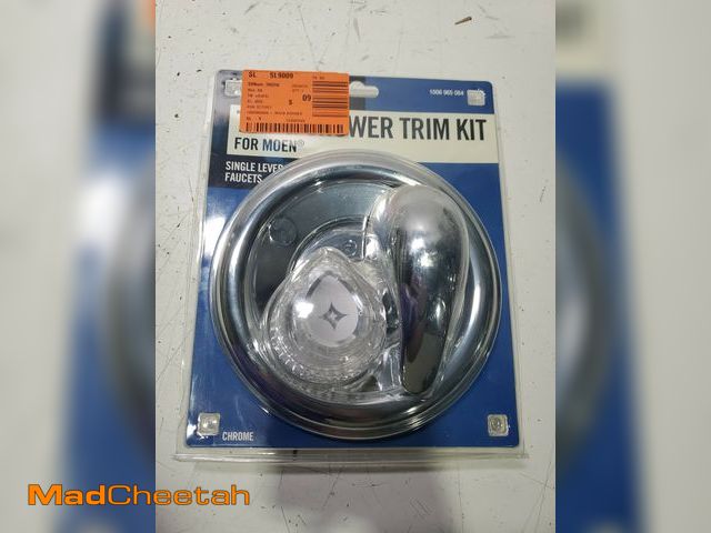 Lot 74-10581672 - Everbilt Single Handle Shower and Tub Faucet Trim Kit for Moen - UNUSED