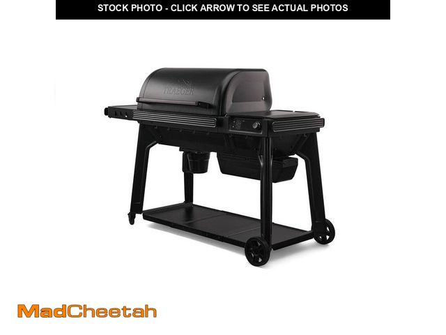 Lot 74-12464491 - Traeger Woodridge Pro Wi-Fi Pellet Grill and Smoker in Black - UNUSED