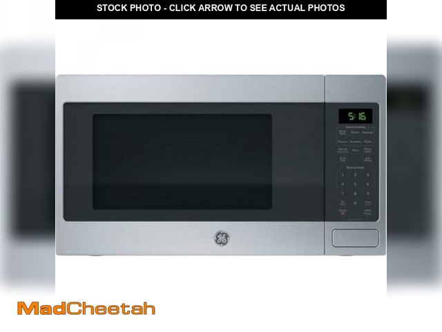 Lot 74-12197641 - GE 1.6 Cu. Ft. Counter Top Microwave GCST16S1WSS - UNUSED