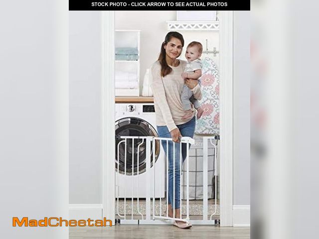 Lot 74-12098447 - Regalo Easy Step 38.5-Inch Extra Wide Walk Thru Baby Gate, White Original version - UNUSED