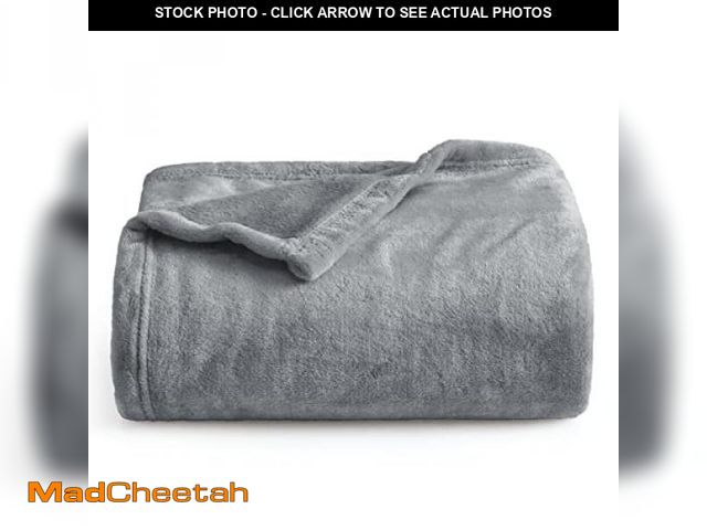 Lot 74-12324011 - Bedsure Fleece Blanket Twin Size Grey - 300GSM Lightweight Plush Fuzzy Cozy Soft Warm Blanket for Be...