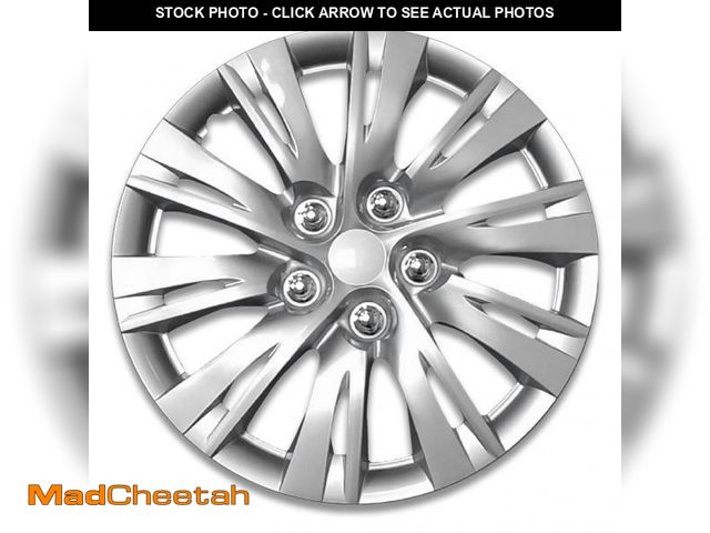 Lot 74-12422965 - Auto Drive 15 Inch Silver Alloy Finish Hubcap Wheel Covers - Set of 4 - Fits Most Cars - UNUSED
