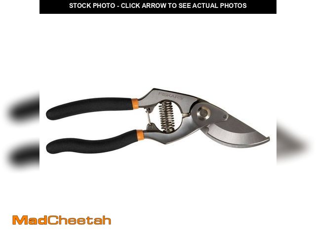 Lot 74-12584649 - Fiskars 3/4 in. Cut Capacity Forged Steel Blade with Non-Slip Grip Bypass Hand Pruning Shears - UNUS...