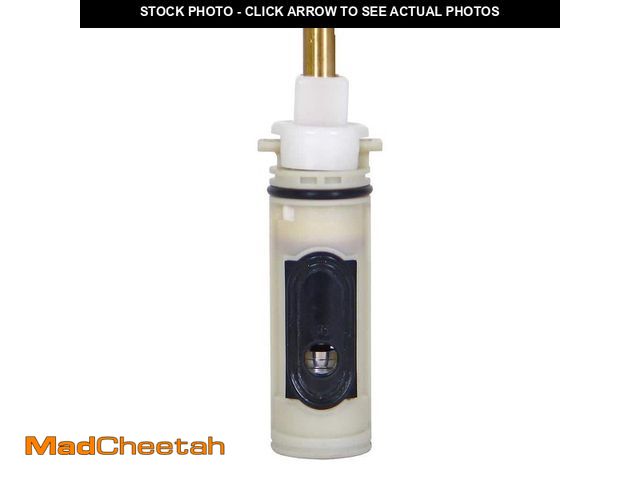 Lot 74-13052679 - *DIRTY* Everbilt 4 1/8 in. B-19 Broach Single Lever Cartridge for Moen Replaces 1222 Posi-Temp *DIRT...