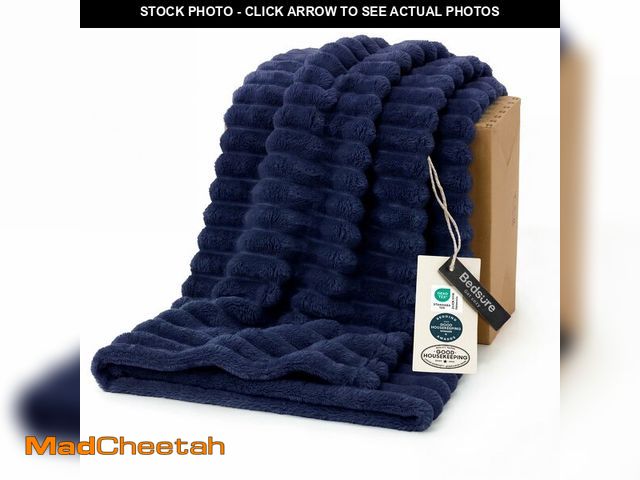 Lot 74-13712618 - Bedsure GentleSoft Navy Blue Fleece Blanket for Couch - Cozy Soft Blankets for Women, Cute Small Thr...