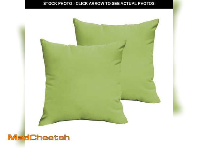Lot 74-14293132 - SORRA HOME Apple Green Outdoor Knife Edge Throw Pillows (2-Pack) - UNUSED