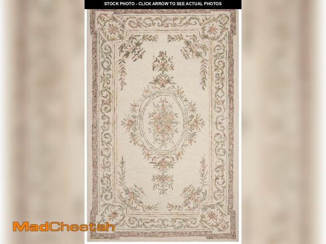 Lot 74-12405451 - SAFAVIEH Micro-Loop Leptis Floral Bordered Wool Area Rug  Ivory/Fuchsia  5  X 8 - UNUSED