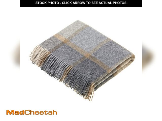 Lot 74-12503335 - Moon Wool Plaid Throw Blanket, Merino Lambswool, Block Windowpane Beige Grey, Made in UK - UNUSED