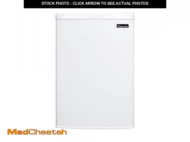 Lot 74-12032328 - Magic Chef 3.0 cu. ft. Manual Defrost Upright Freezer in White - UNUSED