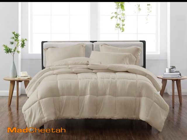 Lot 74-12137560 - CANNON Heritage Solid Comforter Set Khaki Polyester 3-Piece Full/Queen Comforter Set, Solid Color Th...