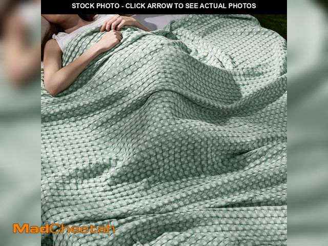 Lot 74-14265010 - Bedsure Cooling Cotton Waffle Queen Size Blanket - Lightweight Breathable Summer Blanket of Rayon De...