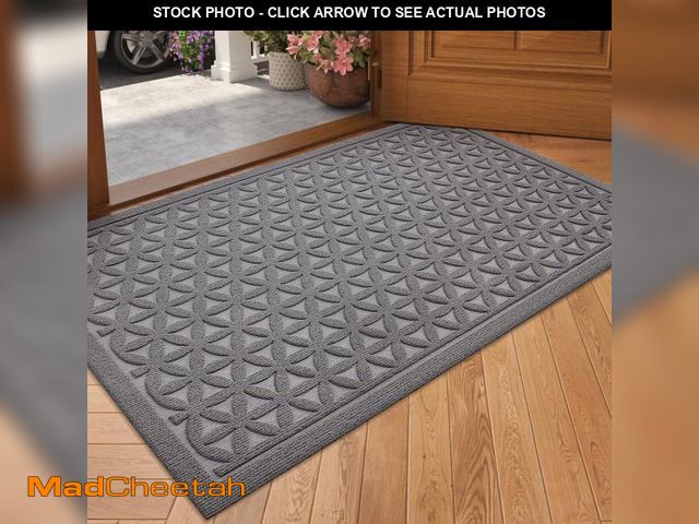 Lot 74-12479455 - PABUBE Doormat for Inside, Durable Dirt Trapper Welcome Mat for Inside, Low Pile Indoor Doormat, Non...