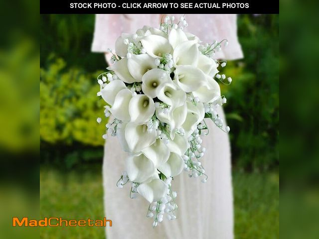 Lot 74-14209973 - Jackcsale Wedding Bouquets for Bride Bridesmaid, Artificial Flower Wedding Bridal Tossing Bouquet fo...