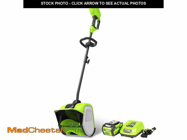 Lot 74-13814965 - (MISSING CHARGER,BATTERY ) Greenworks 40V 12" Single-Stage Battery Powered Push Snow Blower 2600702 ...