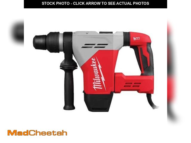 Lot 74-12066482 - (MISSING HANDLE PIECE) Milwaukee 1-9/16 in. SDS-Max Rotary Hammer - USED