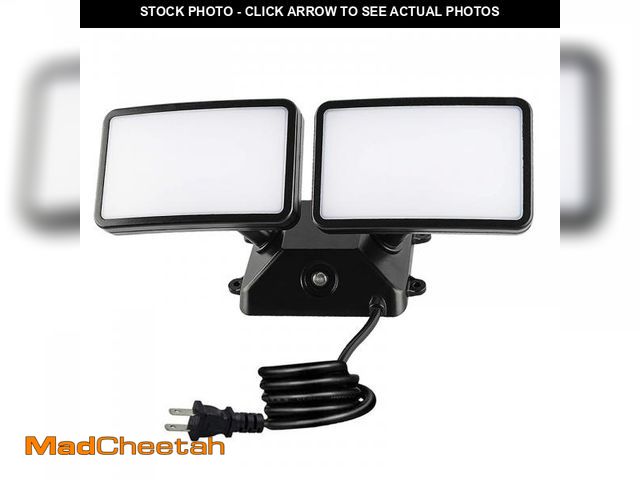 Lot 74-12405044 - *SEE DETAILS* FAGUANGAO Dusk to Dawn LED Security Light,18W Plug in Flood Light Outdoor,5000k Daylig...