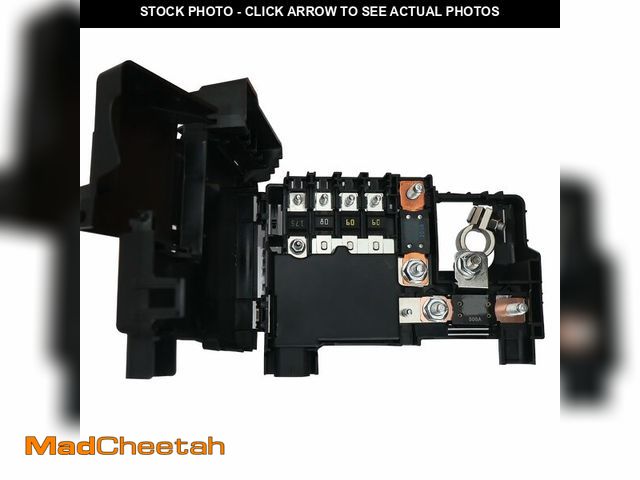 Lot 74-14149846 - LLYZFED 23223079 601-700 Battery Distribution Engine Compartment Fuse Block Compatible with Chevrole...