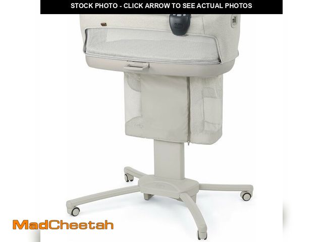 Lot 74-13844431 - Chicco Close to You 3-in-1 Bassinet, Bedside Sleeper and Changing Table with Storage Organizer, Adju...