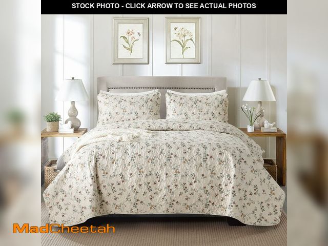 Lot 74-12699124 - BUPIRD Floral Queen Quilt Set 3 Pieces Soft Lightweight Microfiber Bedspread Coverlet Queen Quilt Be...