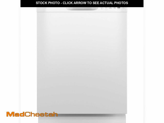 Lot 74-13790284 - GE GDF535PGRWW 55 dBA White Front Control Dishwasher - UNUSED