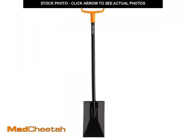 Lot 74-12517794 - Fiskars Steel D-handle Garden Spade - UNUSED