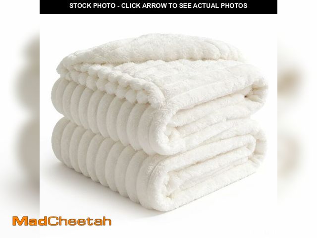 Lot 74-14294962 - BEDELITE King Size Blanket for Bed, 300GSM Soft &amp; Warm Fleece Blanket, Decorative and Giftable S...